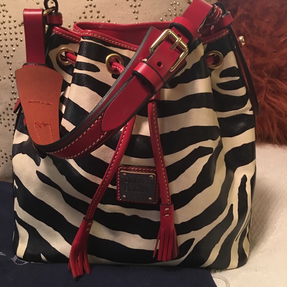 NWT DOONEY & BOURKE ZEBRA DRAWSTRING BUCKET